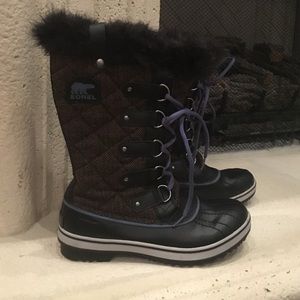Sorel tofino boots