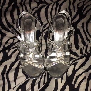 Sliver high heel