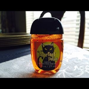 LIMITED ED HALLOWEEN PocketBac~ RARE