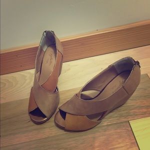 Seychelles Wedges