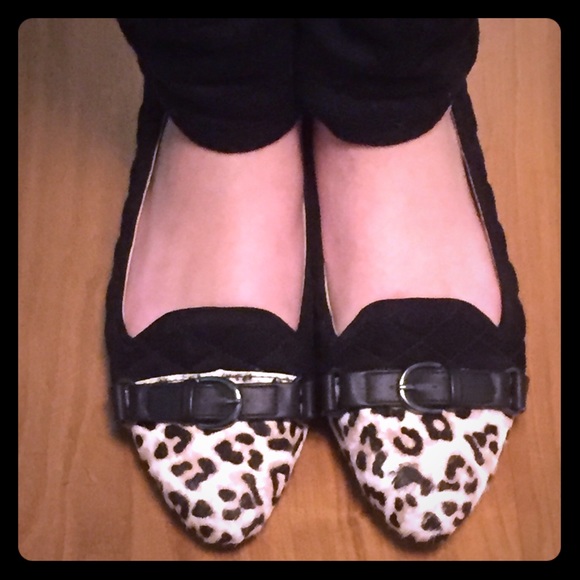 Ellen Tracy Black & Leopard Flats