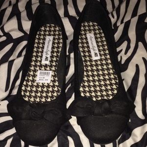Black bow tie flats