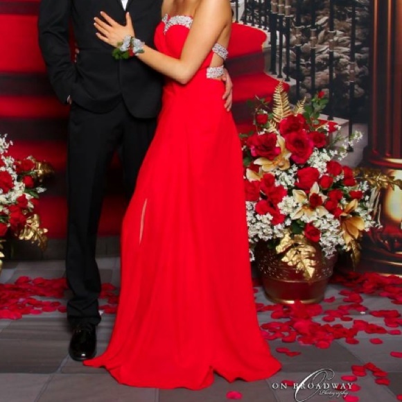 Red prom dress