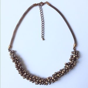 🎉HP NWOT Festive Necklace