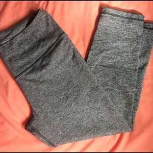 Victoria secret knockout Capri workout pants