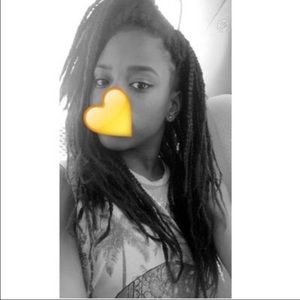 Meet your Posher, Andrea