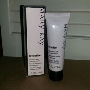 Mary Kay Ivory 5 Matte wear foundation