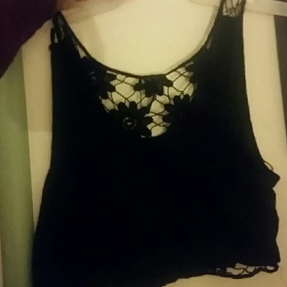 Crop top - Picture 2 of 2