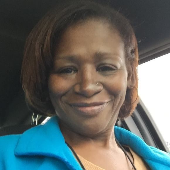 Meet your Posher, Charmaine