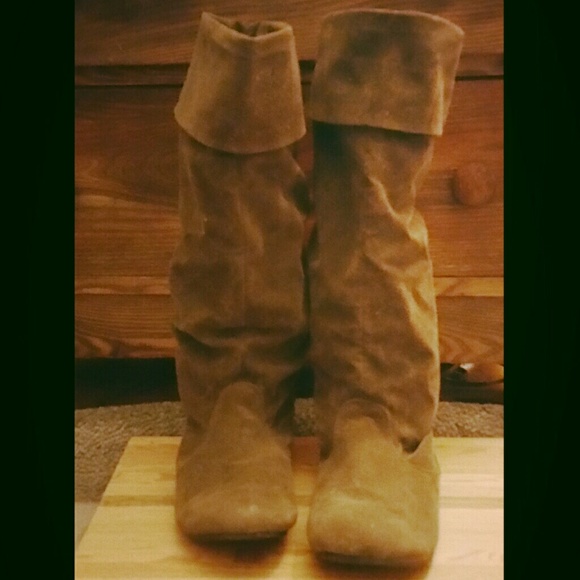 Olive Boots