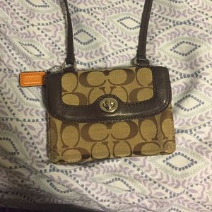 Coach wallet cross body, like new condition