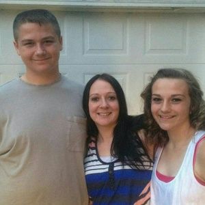 Meet your Posher, Myra