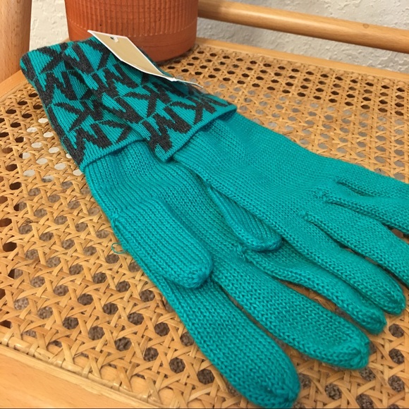 Michael Kors gloves