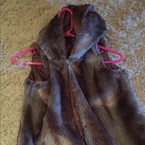 Zinga fur vest w/hood
