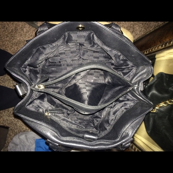 Michael Kors - Picture 3 of 4