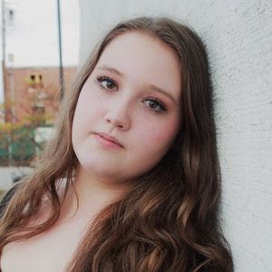 Meet your Posher, Tori