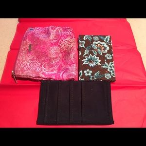 Bundle of cosmetic bags