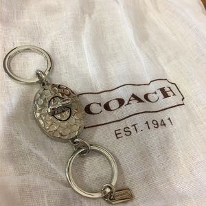 NWOT Coach signature silver valet Keychain