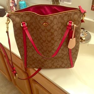 Large coach bag lightly used