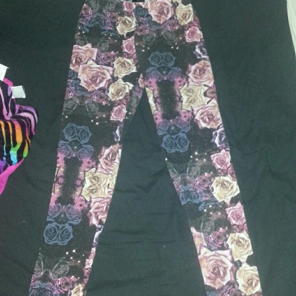 Floral/Galaxy leggings - Picture 1 of 3