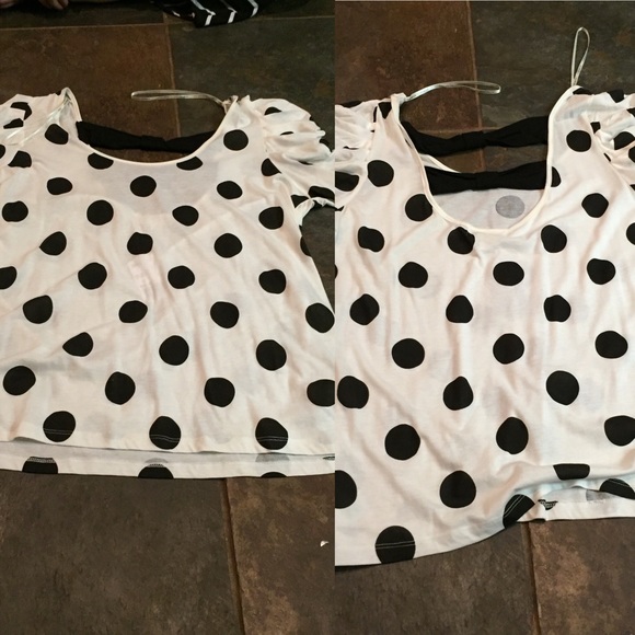 Beautiful polka dot top!