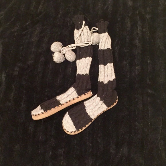 Pink knee length kitted slippers