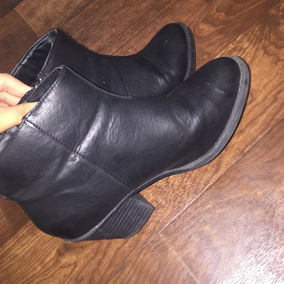 Forever 21 Black Booties!