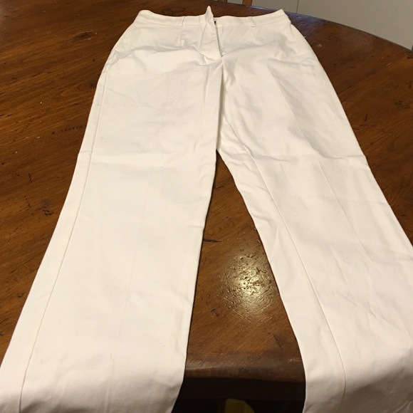 New White Jean New with tag never worn 95% cotton