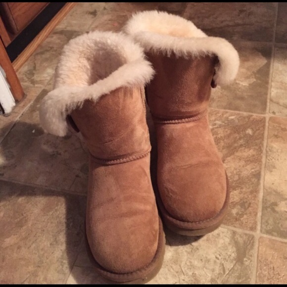 ✨READ DESCRIPTION; REAL Bailey buttons ❤️