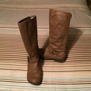 Justice boots size 3