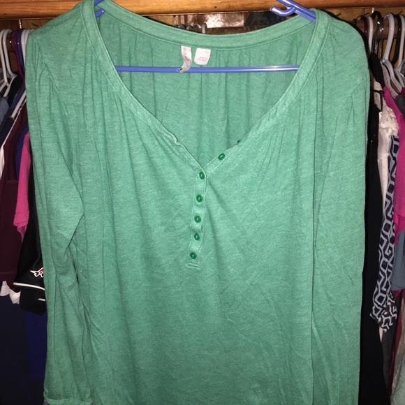 Old Navy long sleeve & vintage tee bundle
