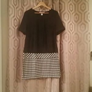 Black and white short dress