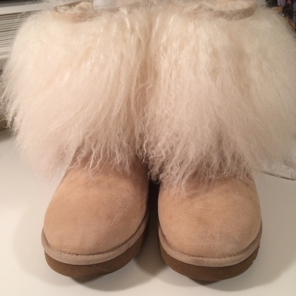 ❌SOLD❌UGG Mongolian Sheepskin Boot size 8 - Picture 4 of 4