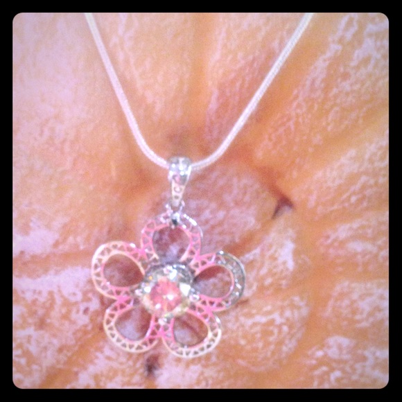 Lovely 1.63 carat Moissanite Necklace