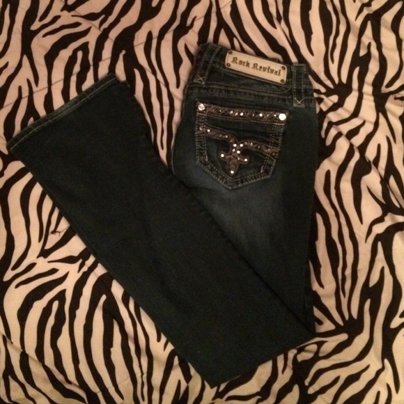 Rock revival jeans! - Picture 3 of 3