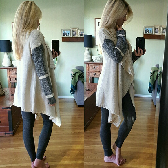 RESERVED πGorgeous Drape Front Cardi - Picture 3 of 4