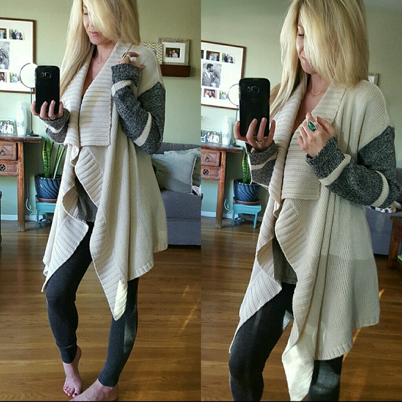 RESERVED πGorgeous Drape Front Cardi - Picture 4 of 4