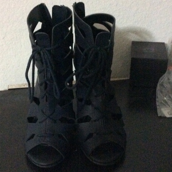 Caged wedges