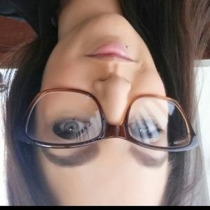 Meet your Posher, Lesley