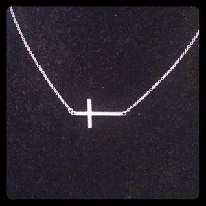 Express cross necklace