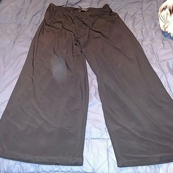Pant suit - Picture 2 of 4