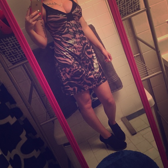 Purple and black cheetah dress - Picture 1 of 2