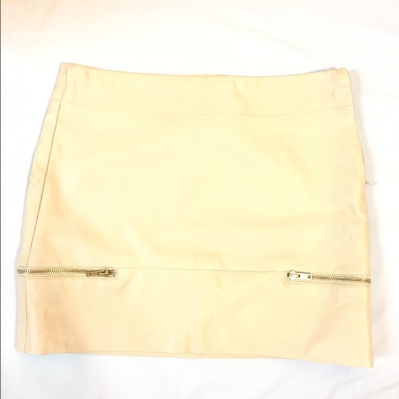 Forever21 faux leather mini skirt