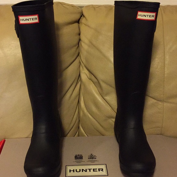Hunter Shoes - Black Matte Hunter Boots
