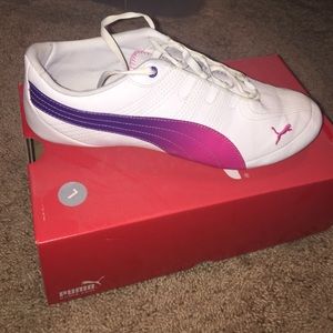 Puma tennis shoes