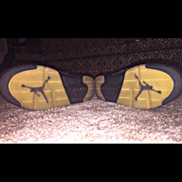 Air Jordan retro 5 metallic size 7Y - Picture 3 of 4