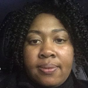 Meet your Posher, Carmela