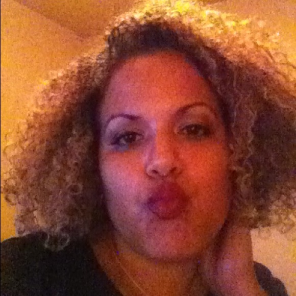 Meet your Posher, Janice - Picture 4 of 4