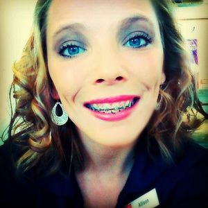 Meet your Posher, Allison