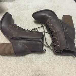Mossimo Taupe Lace Boots